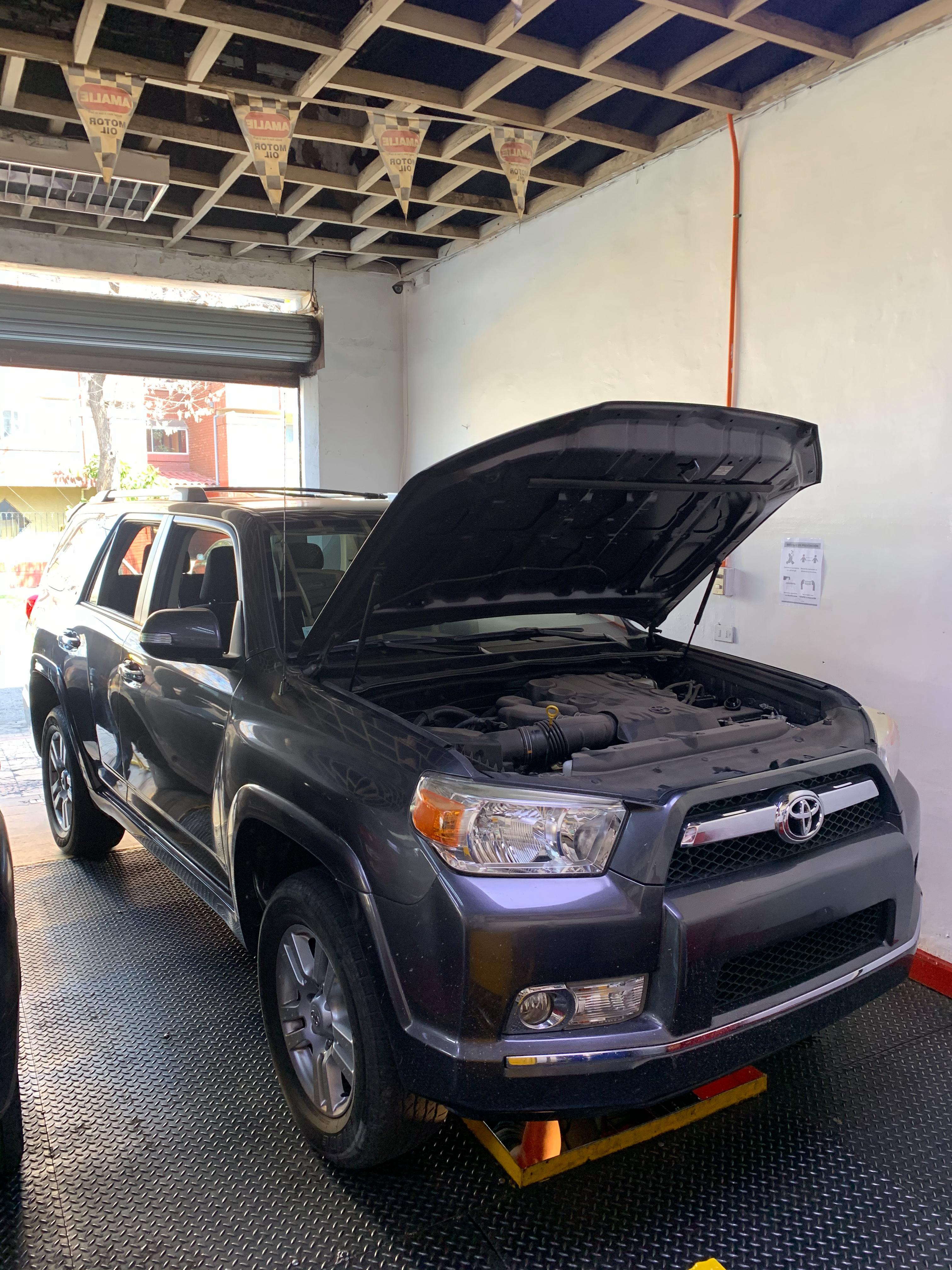 Mantención Toyota 4Runner en Lubricentro Torra